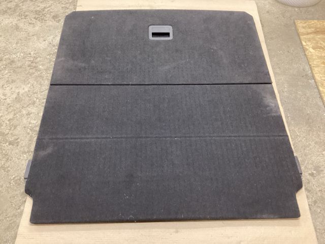 bontott VW PASSAT B8 Csomagtér Kárpit