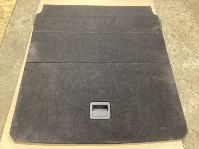 bontott VW PASSAT B8 Csomagtér Kárpit