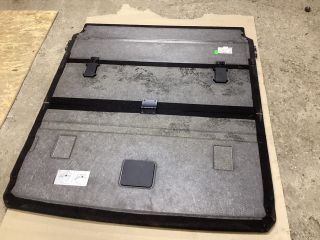 bontott VW PASSAT B8 Csomagtér Kárpit