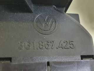 bontott VW PASSAT B8 Csomagtér Nyitó Kar / Gomb