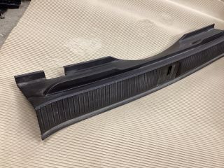 bontott VW PASSAT B8 Csomagtérajtó Burkolat Alsó