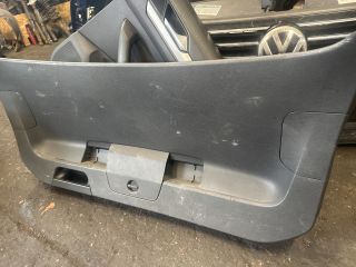 bontott VW PASSAT B8 Csomagtérajtó Burkolat (Részeivel)