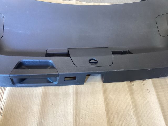 bontott VW PASSAT B8 Csomagtérajtó Burkolat (Részeivel)