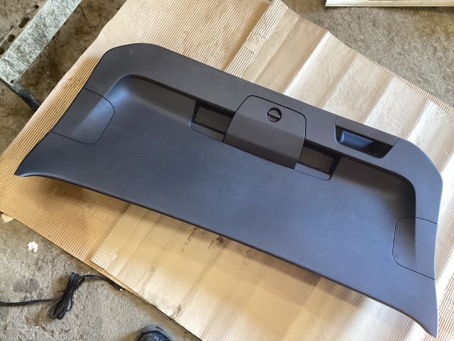 bontott VW PASSAT B8 Csomagtérajtó Burkolat (Részeivel)