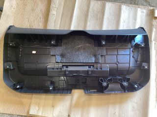 bontott VW PASSAT B8 Csomagtérajtó Burkolat (Részeivel)