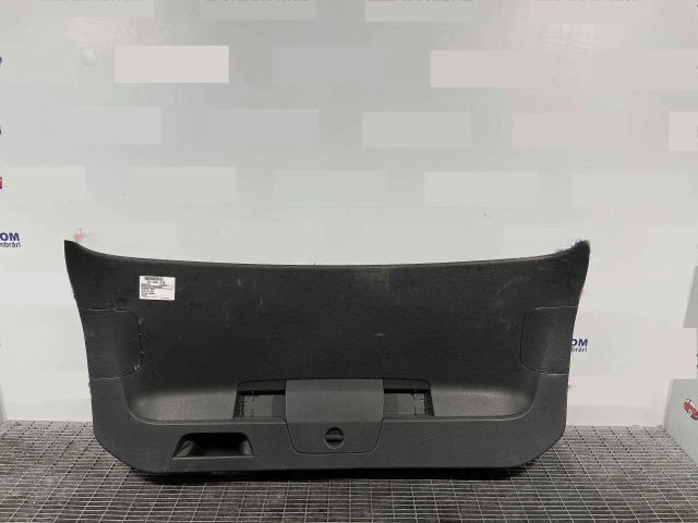 bontott VW PASSAT B8 Csomagtérajtó Díszléc