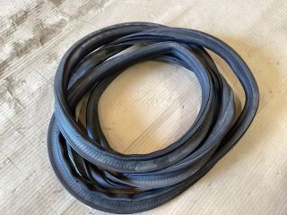 bontott VW PASSAT B8 Csomagtérajtó Gumikéder