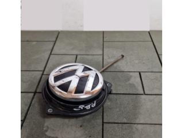 bontott VW PASSAT B8 Csomagtérajtó Kilincs