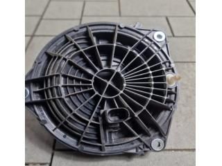 bontott VW PASSAT B8 Csomagtérajtó Kilincs