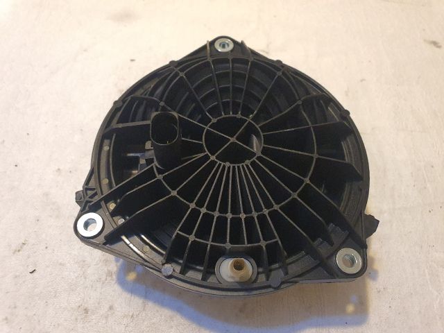 bontott VW PASSAT B8 Csomagtérajtó Kilincs