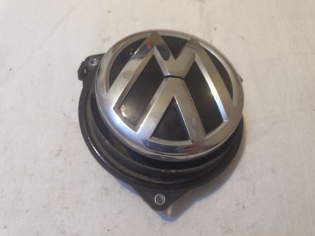 bontott VW PASSAT B8 Csomagtérajtó Kilincs