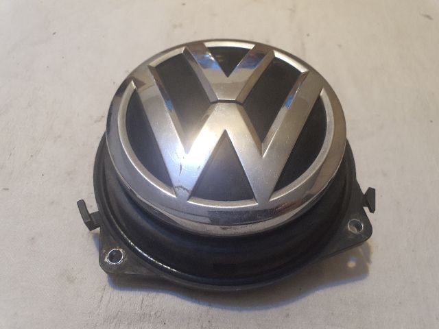 bontott VW PASSAT B8 Csomagtérajtó Kilincs