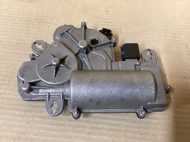 bontott VW PASSAT B8 Csomagtérajtó Motor Elektronika