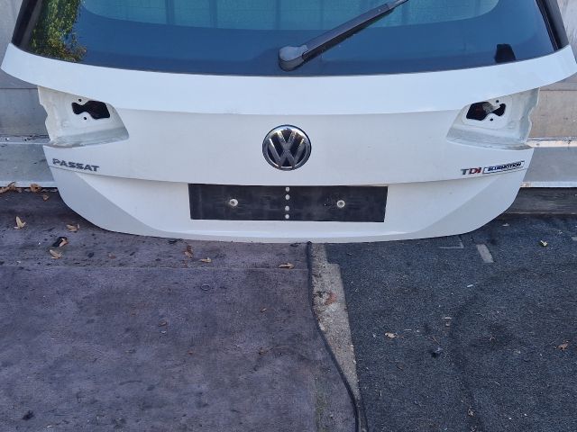 bontott VW PASSAT B8 Csomagtérajtó (Részeivel)