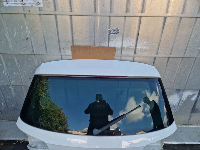 bontott VW PASSAT B8 Csomagtérajtó (Részeivel)