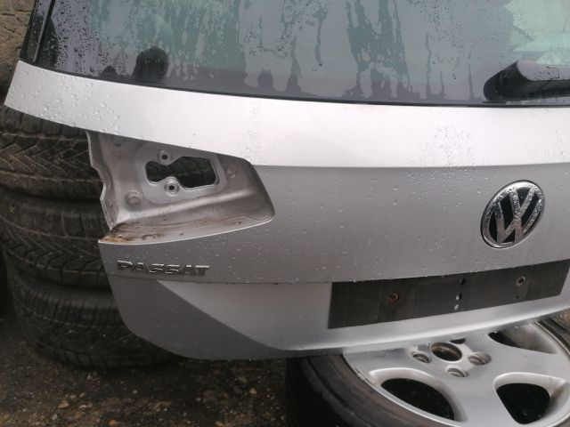 bontott VW PASSAT B8 Csomagtérajtó (Részeivel)