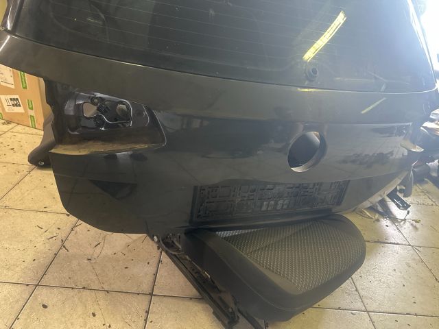 bontott VW PASSAT B8 Csomagtérajtó (Üres lemez)