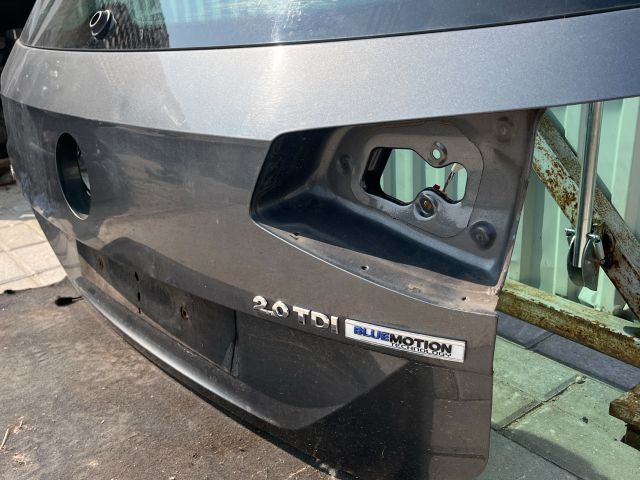 bontott VW PASSAT B8 Csomagtérajtó (Üres lemez)