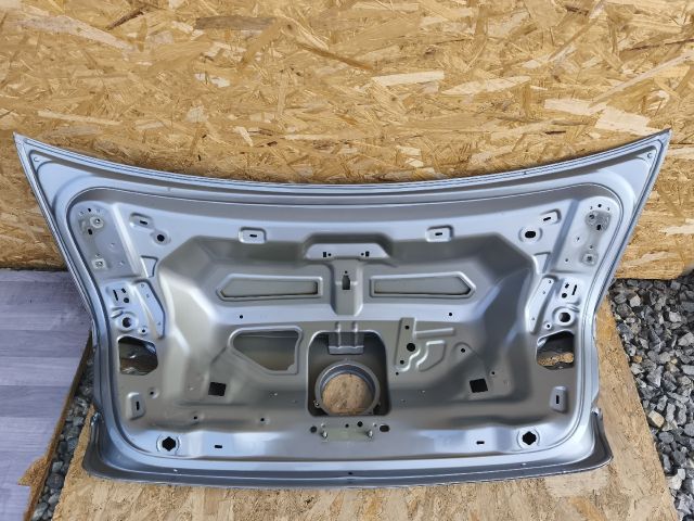 bontott VW PASSAT B8 Csomagtérajtó (Üres lemez)