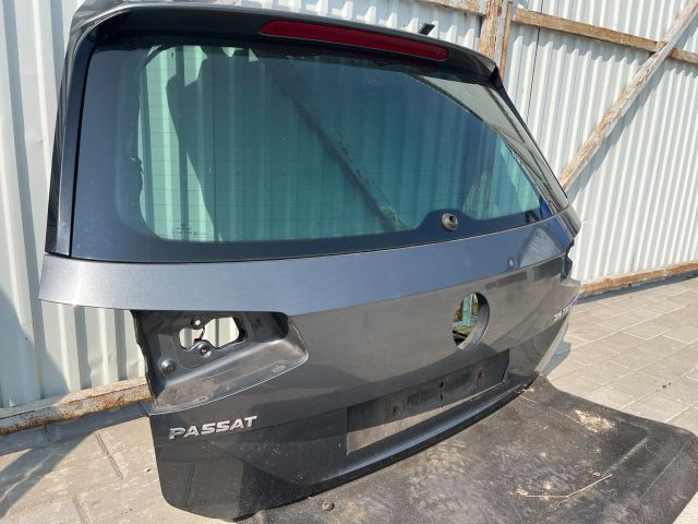 bontott VW PASSAT B8 Csomagtérajtó (Üres lemez)