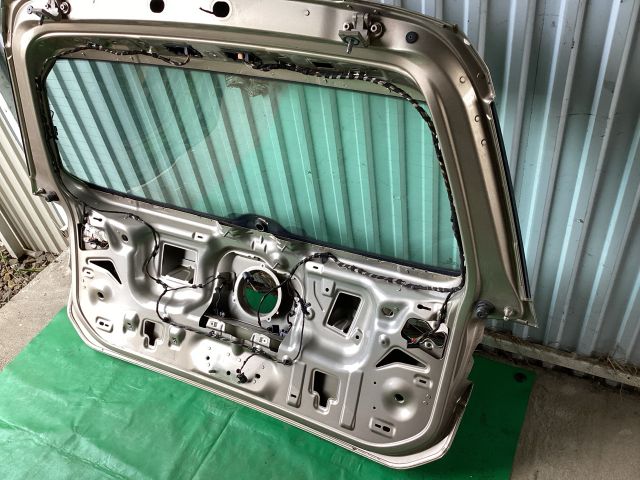 bontott VW PASSAT B8 Csomagtérajtó (Üres lemez)