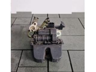 bontott VW PASSAT B8 Csomagtérajtó Zárszerkezet