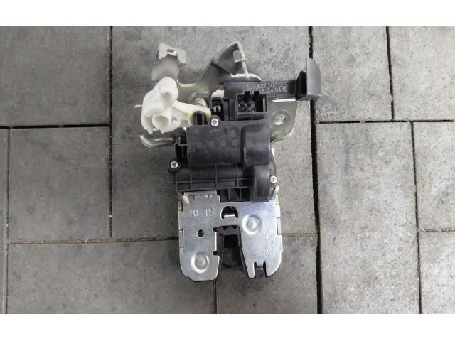 bontott VW PASSAT B8 Csomagtérajtó Zárszerkezet