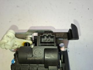 bontott VW PASSAT B8 Csomagtérajtó Zárszerkezet