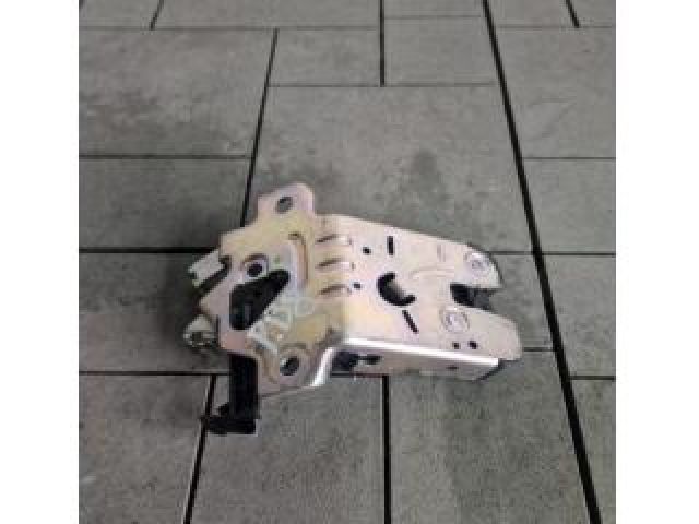 bontott VW PASSAT B8 Csomagtérajtó Zárszerkezet