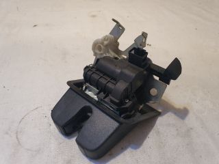 bontott VW PASSAT B8 Csomagtérajtó Zárszerkezet