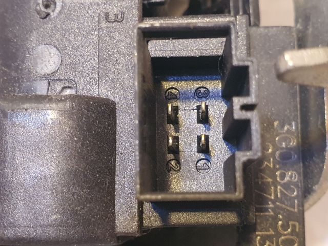 bontott VW PASSAT B8 Csomagtérajtó Zárszerkezet