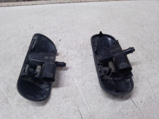 bontott VW PASSAT B8 Első Ablakmosó Fúvóka