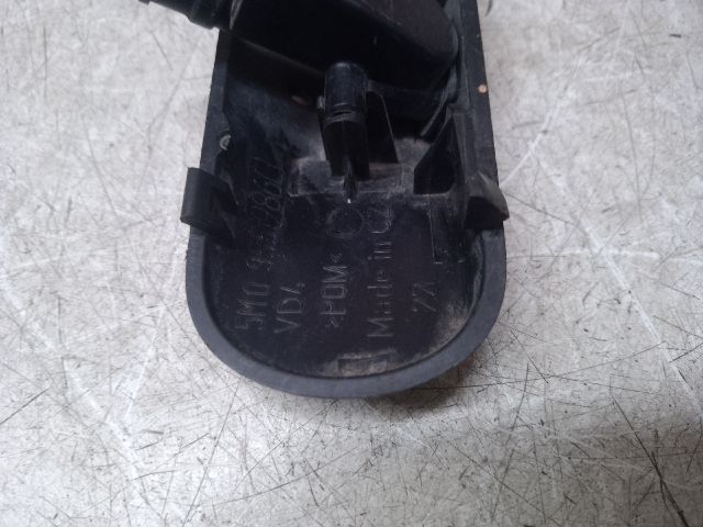 bontott VW PASSAT B8 Első Ablakmosó Fúvóka