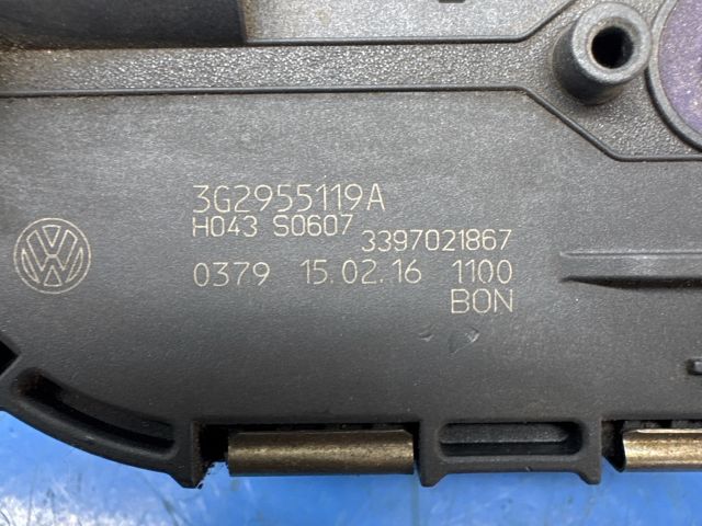 bontott VW PASSAT B8 Első Ablaktörlő Motor