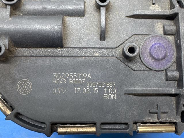 bontott VW PASSAT B8 Első Ablaktörlő Motor