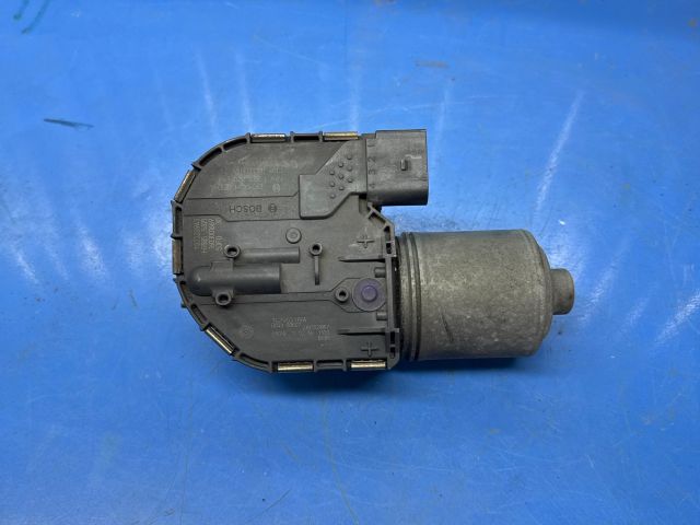 bontott VW PASSAT B8 Első Ablaktörlő Motor