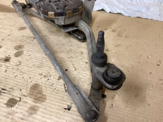 bontott VW PASSAT B8 Első Ablaktörlő Szerkezet Motorral