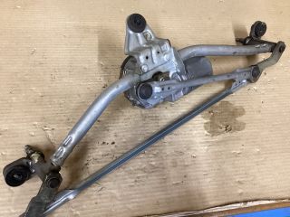 bontott VW PASSAT B8 Első Ablaktörlő Szerkezet Motorral