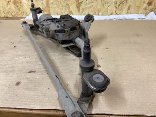 bontott VW PASSAT B8 Első Ablaktörlő Szerkezet Motorral