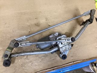 bontott VW PASSAT B8 Első Ablaktörlő Szerkezet Motorral