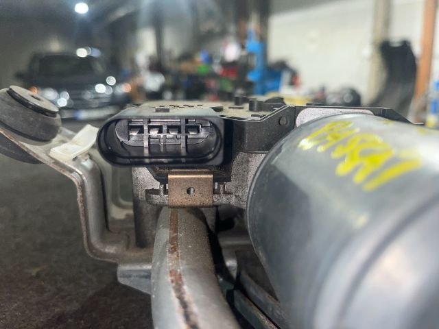 bontott VW PASSAT B8 Első Ablaktörlő Szerkezet Motorral