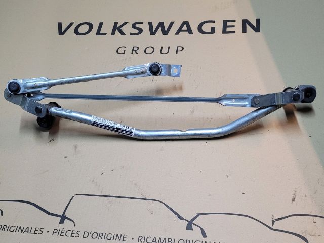 bontott VW PASSAT B8 Első Ablaktörlő Szerkezet