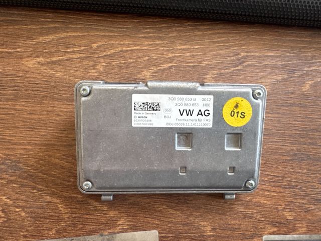 bontott VW PASSAT B8 Első Éjjellátó Kamera