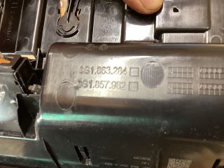 bontott VW PASSAT B8 Első Hamutartó