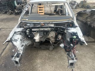 bontott VW PASSAT B8 Első Karosszéria Csomag