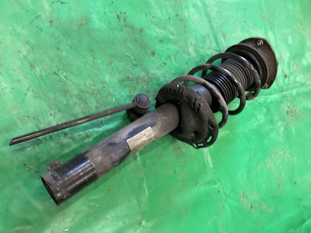 bontott VW PASSAT B8 Első Lengéscsillapító (Pozíciófüggetlen)