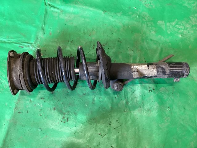 bontott VW PASSAT B8 Első Lengéscsillapító (Pozíciófüggetlen)