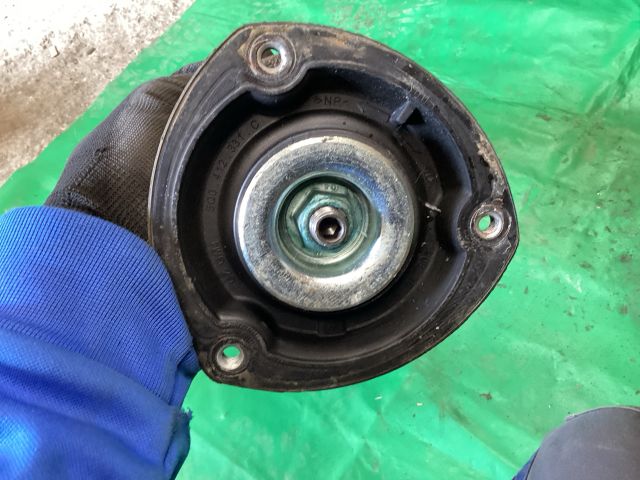 bontott VW PASSAT B8 Első Lengéscsillapító (Pozíciófüggetlen)