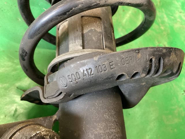 bontott VW PASSAT B8 Első Lengéscsillapító (Pozíciófüggetlen)