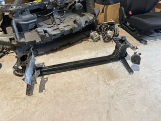 bontott VW PASSAT B8 Első Lökhárító Merevítő (Fém)